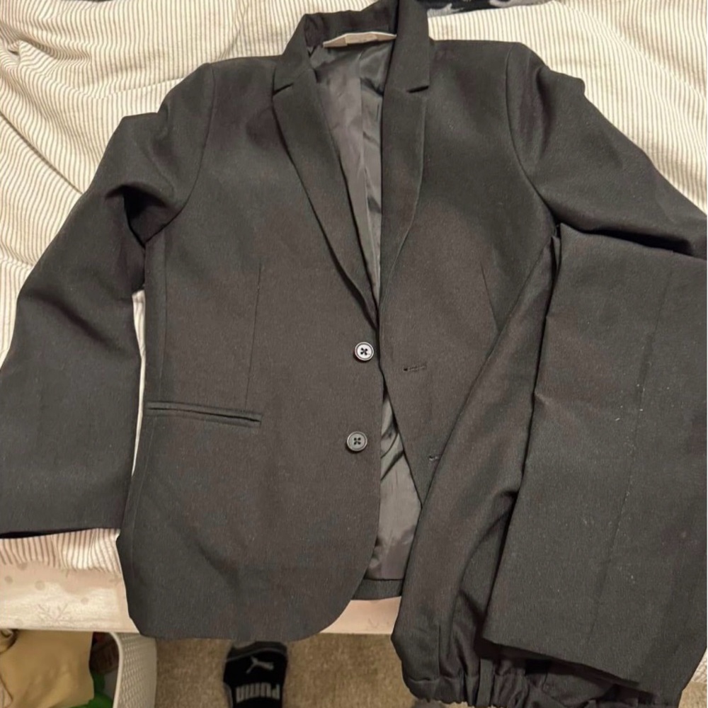 H&M Black jacket and pants for boys 7/8